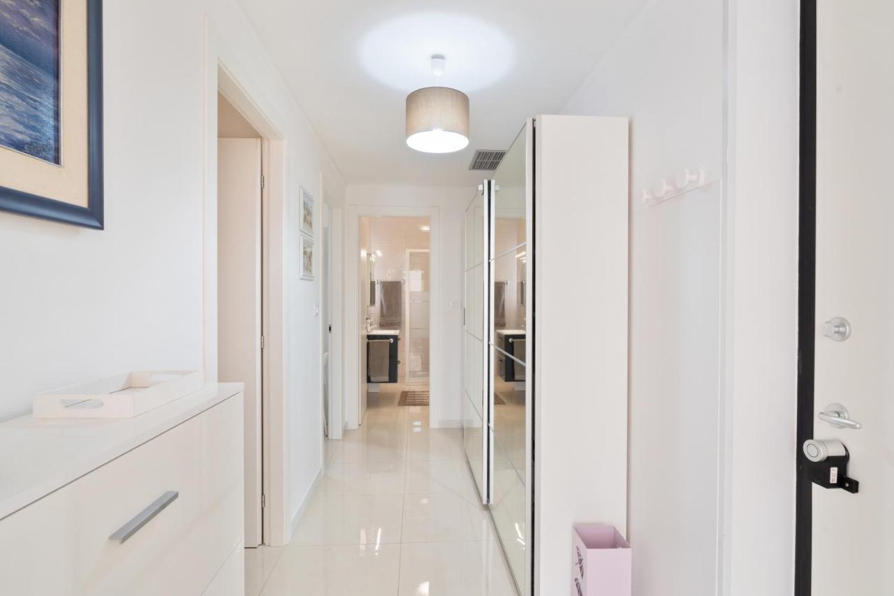 Sanremo Flat With Private Parking And Netflix Lägenhet Exteriör bild